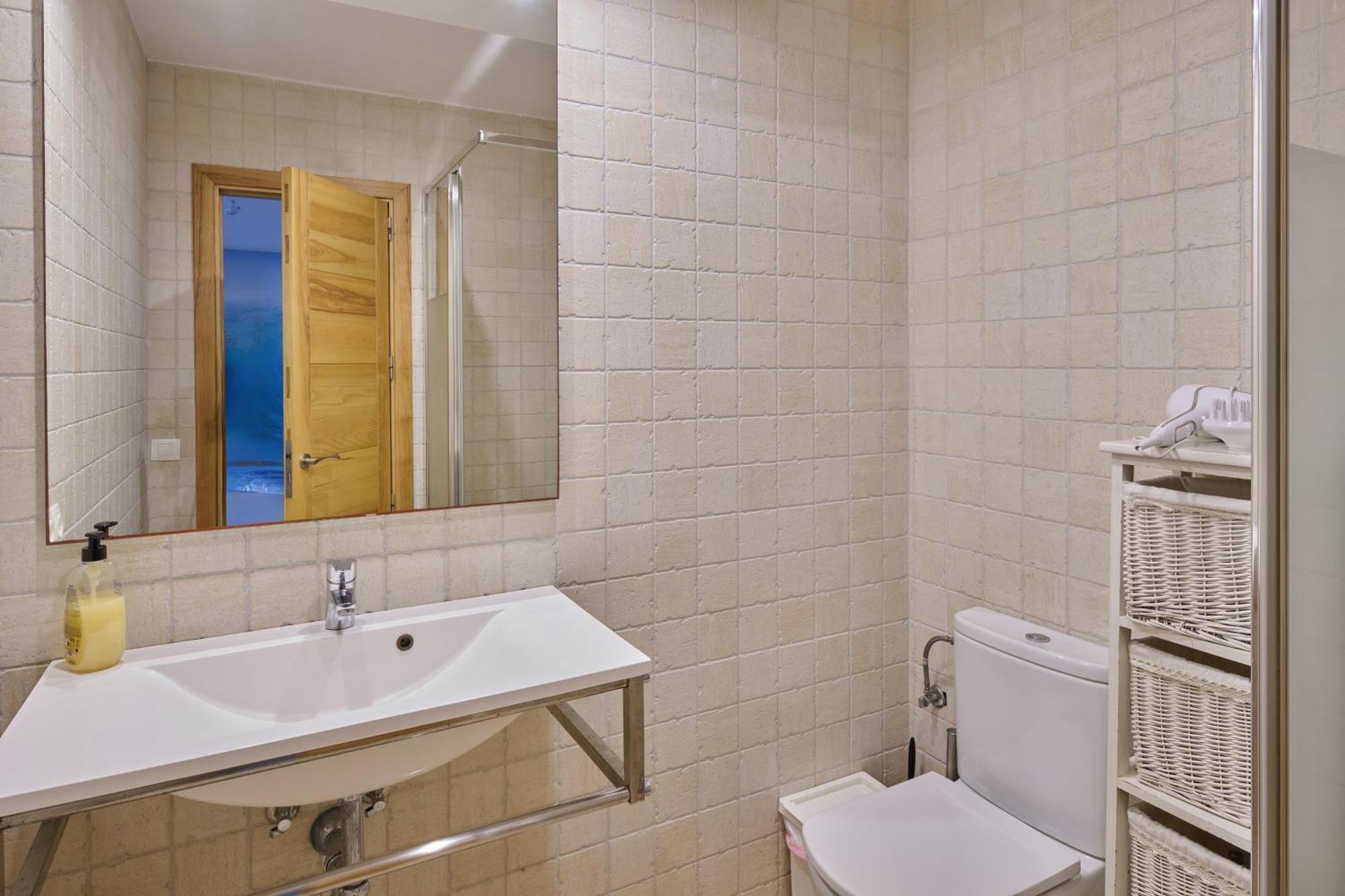 Sea Frontline Apartment 'Ernesto'. Pool. Wifi سنتاني المظهر الخارجي الصورة